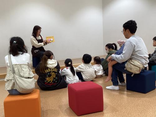 にちようびのおはなし会